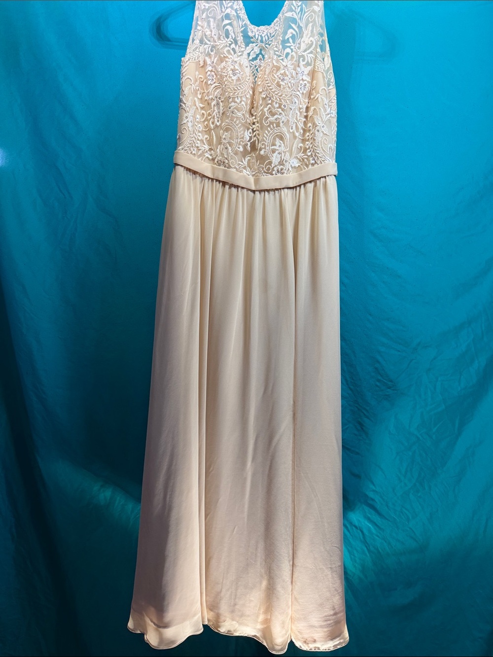 Elegant Cream Lace Bodice Maxi Dress